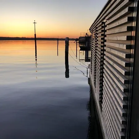Woonboot 